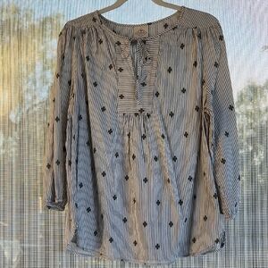 St. John's Bay Green and White Tie Front Blouse